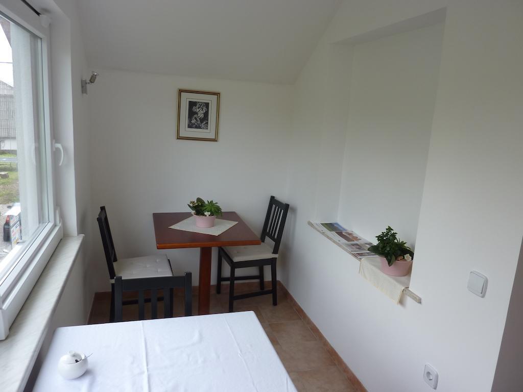 Rooms & Apartment Mira G. Postojna Exterior foto