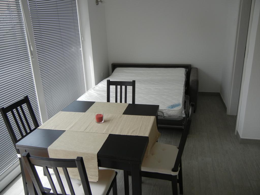 Rooms & Apartment Mira G. Postojna Exterior foto